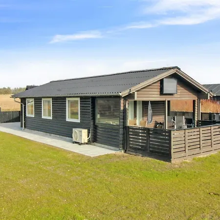 Annukka - 500m From The Sea By Interhome *